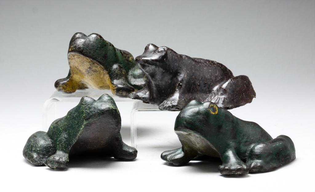 FOUR AMERICAN FROG FIGURES. (1 of 3)