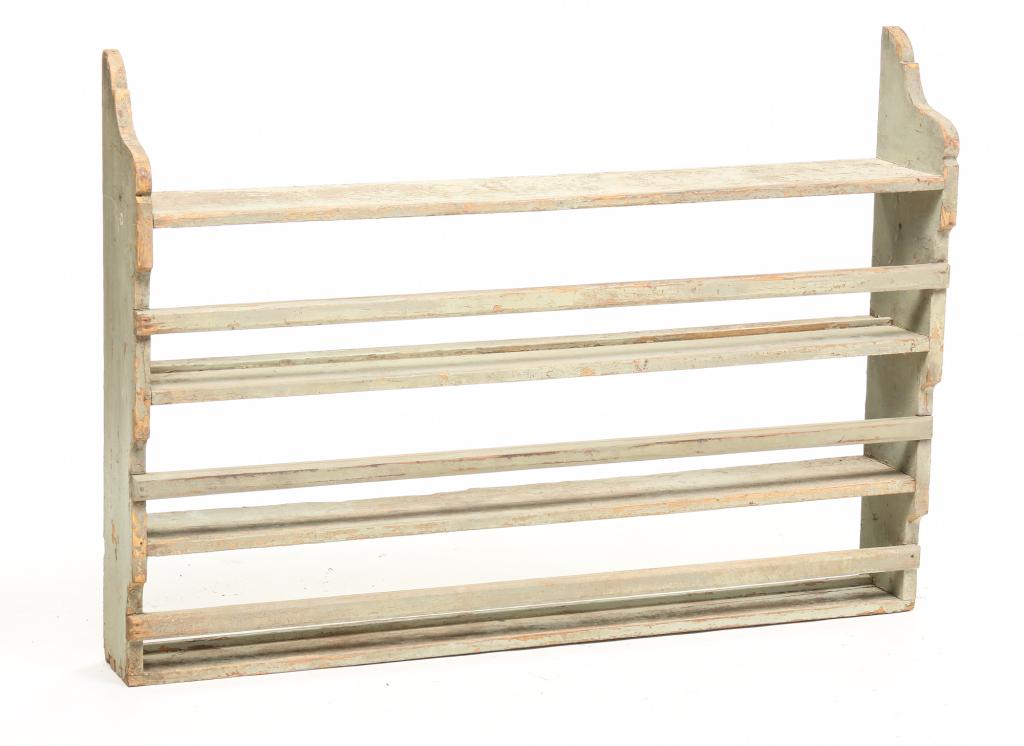AMERICAN HANGING PLATE RACK. (1 of 4)