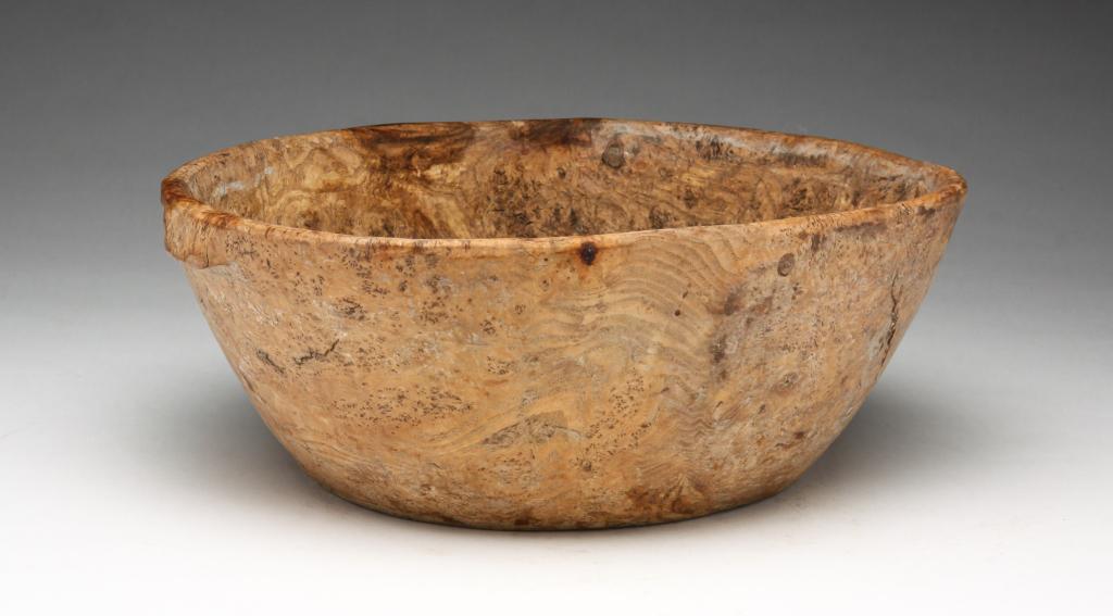 AMERICAN BURL BOWL. (1 of 5)