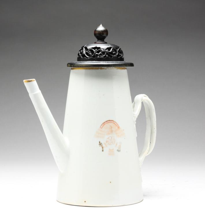 CHINESE ARMORIAL EXPORT COFFEE POT. (1 of 6)