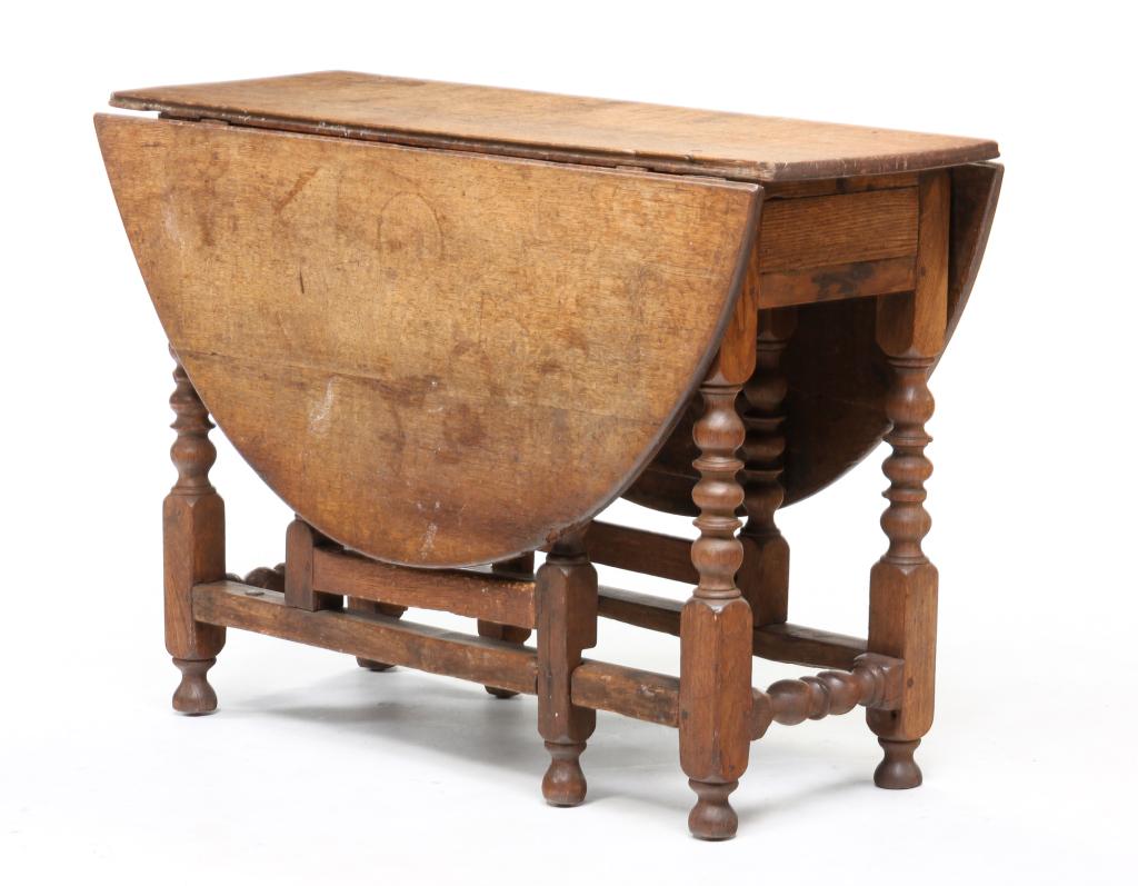 ENGLISH GATE LEG TABLE. (1 of 6)