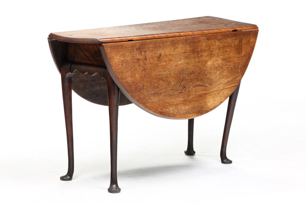 AMERICAN QUEEN ANNE DROP LEAF TABLE. (1 of 6)