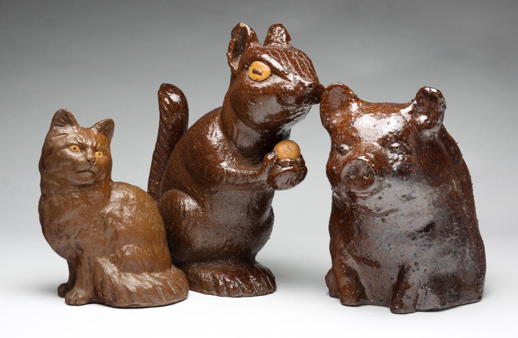 THREE AMERICAN SEWERTILE SEATED ANIMALS. (1 of 7)