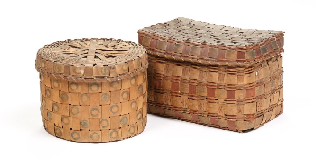 TWO AMERICAN DECORATED LIDDED BASKETS. (1 of 4)