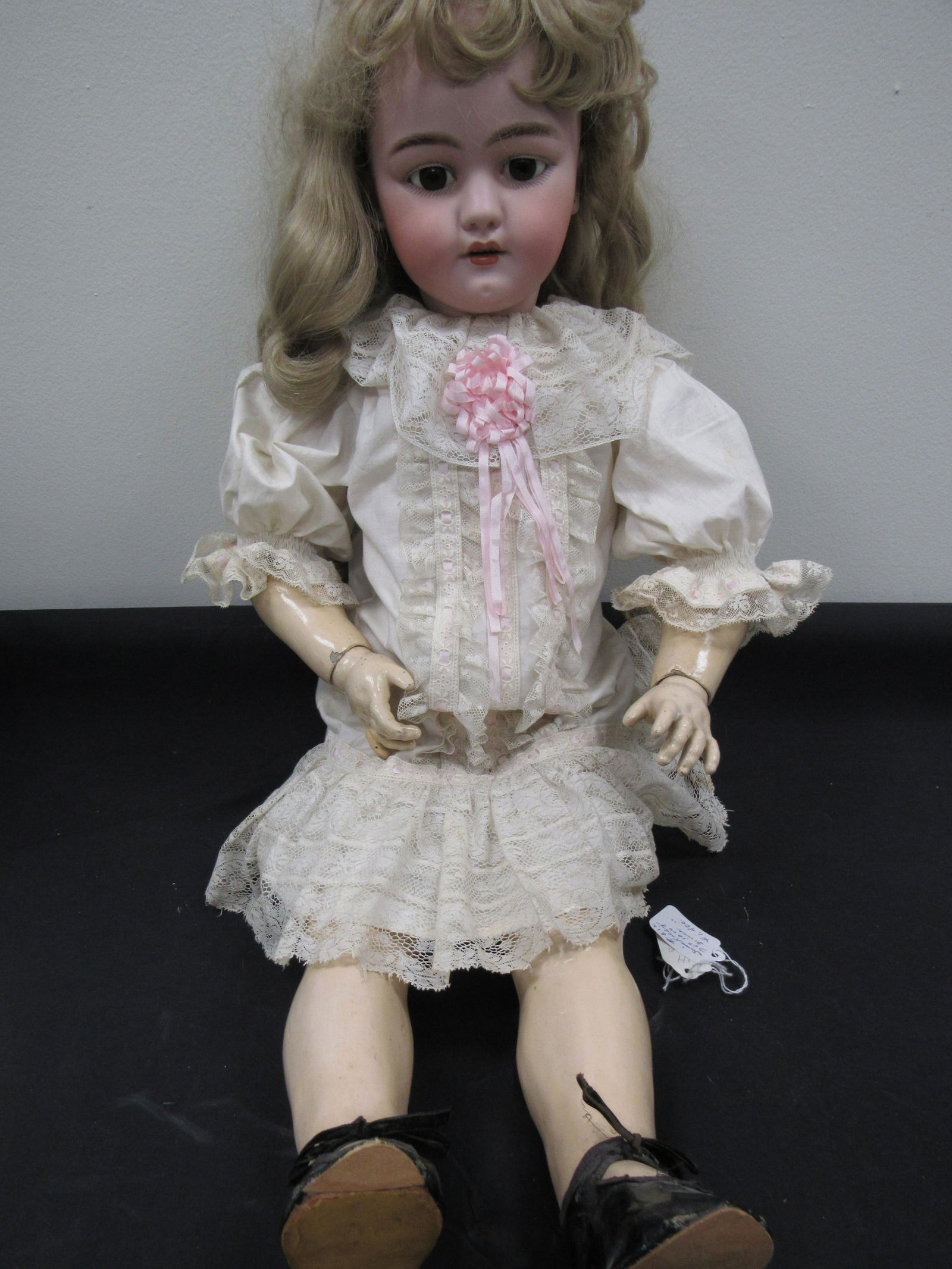 GERMAN SIMON HALBIG BISQUE DOLL (1 of 4)