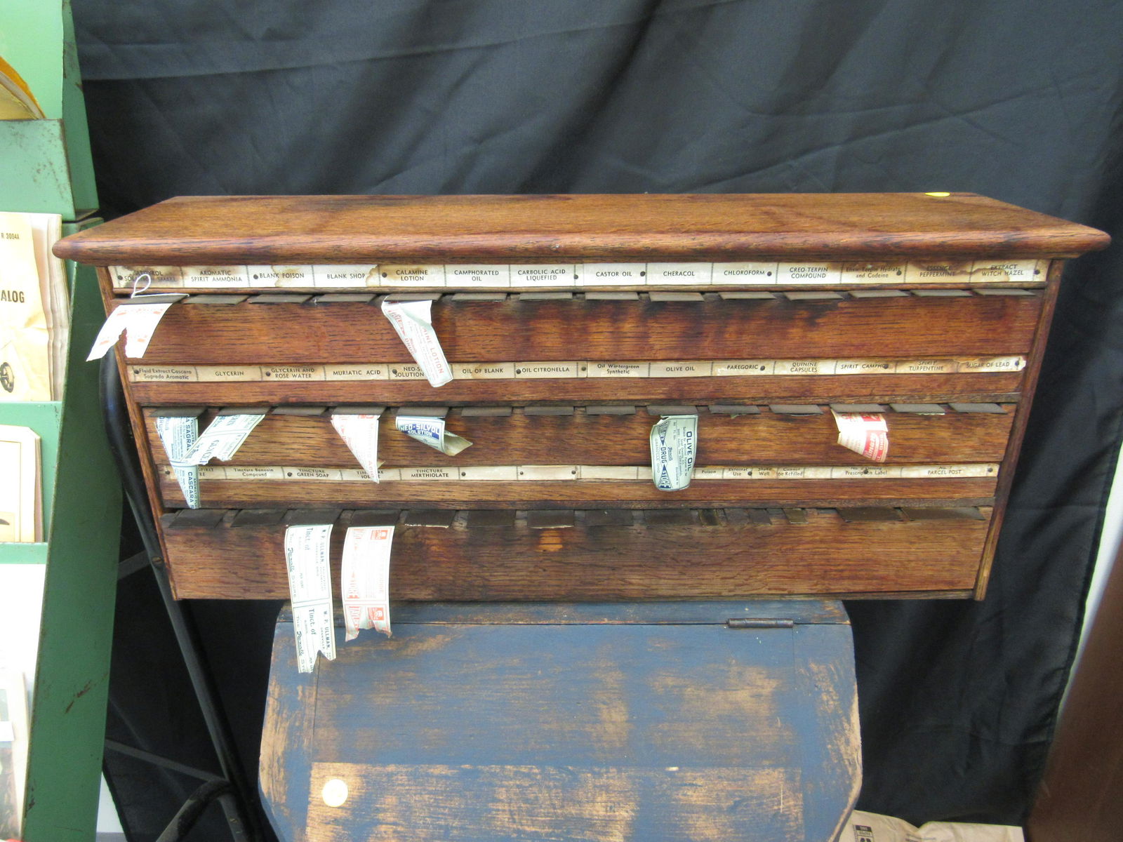 OAK COUNTRY STORE LABEL CABINET (1 of 2)