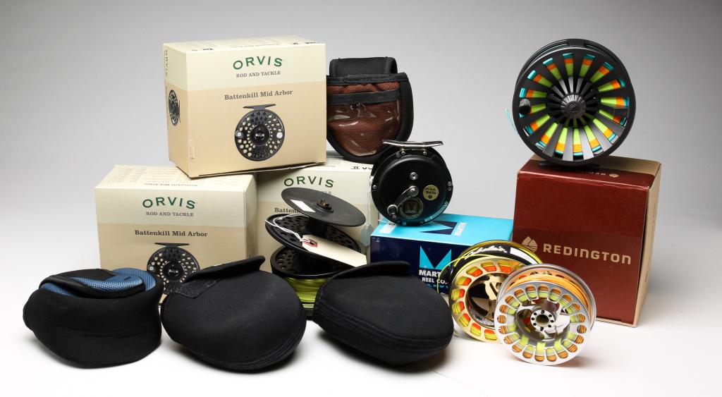 GROUP OF CONTEMPORARY FLY FISHING REELS. (1 of 5)
