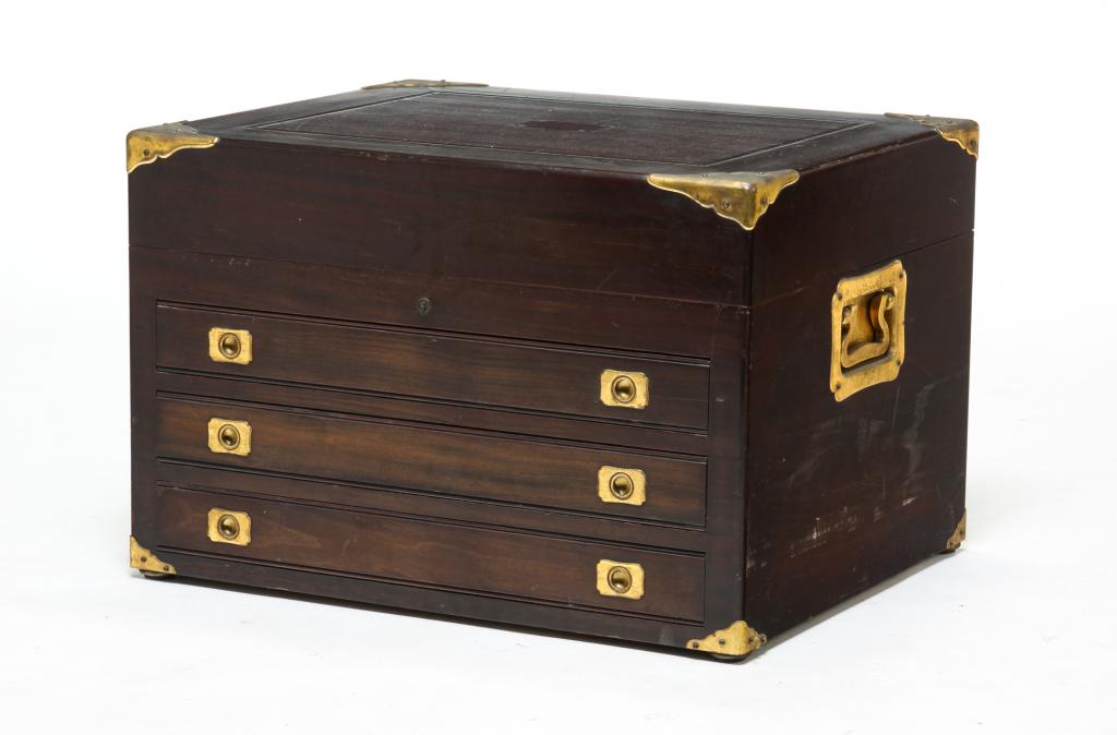 AMERICAN SILVER CHEST. (1 of 7)