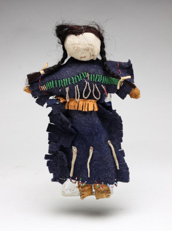 NATIVE AMERICAN RAG DOLL. (1 of 5)