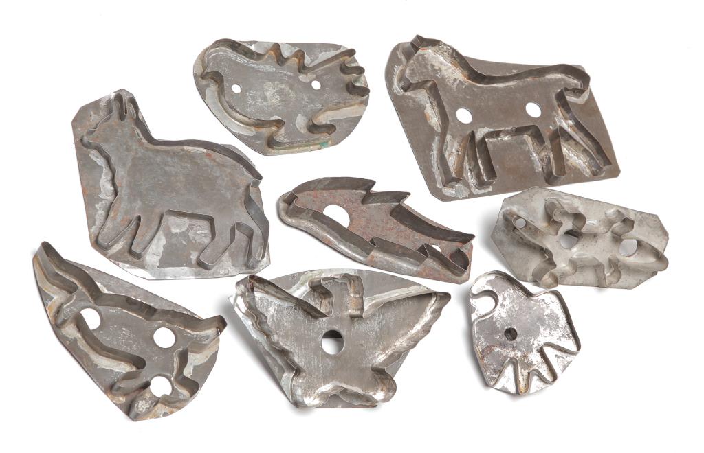 EIGHT TIN COOKIE CUTTERS. (1 of 4)
