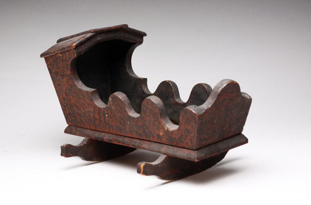 AMERICAN HOODED DOLL CRADLE. (1 of 4)
