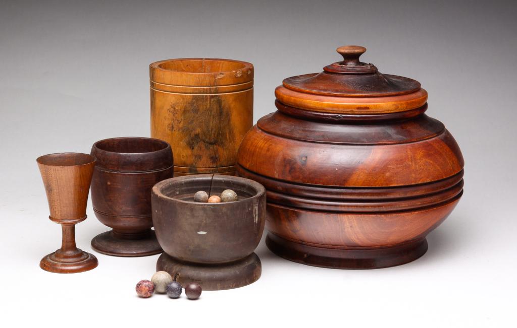 GROUP OF AMERICAN TREENWARE. (1 of 6)