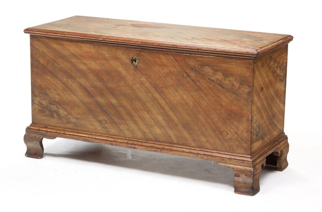 AMERICAN DECORATED CHIPPENDALE BLANKET CHEST. (1 of 7)