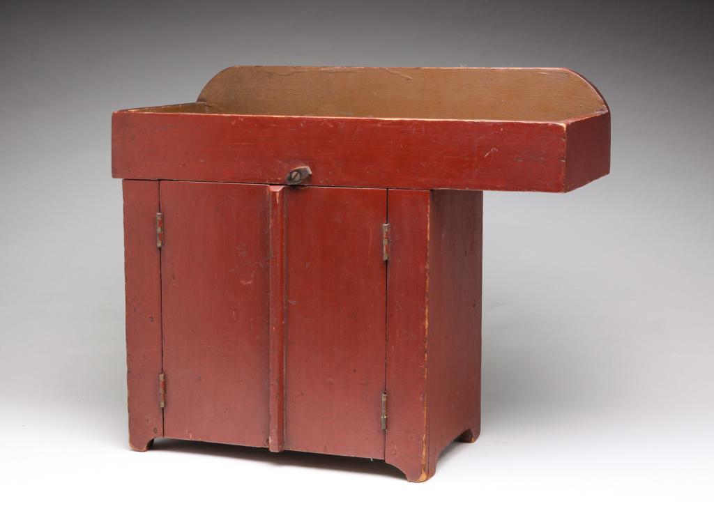 AMERICAN MINIATURE DRYSINK. (1 of 5)