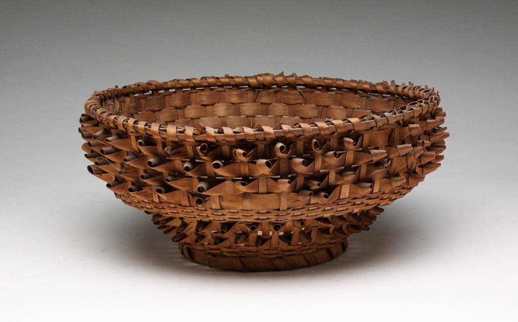 WOODLANDS BASKET. (1 of 3)