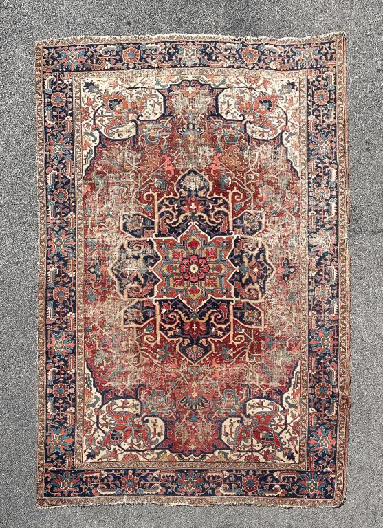 ANTIQUE HERIZ RUG. (1 of 4)