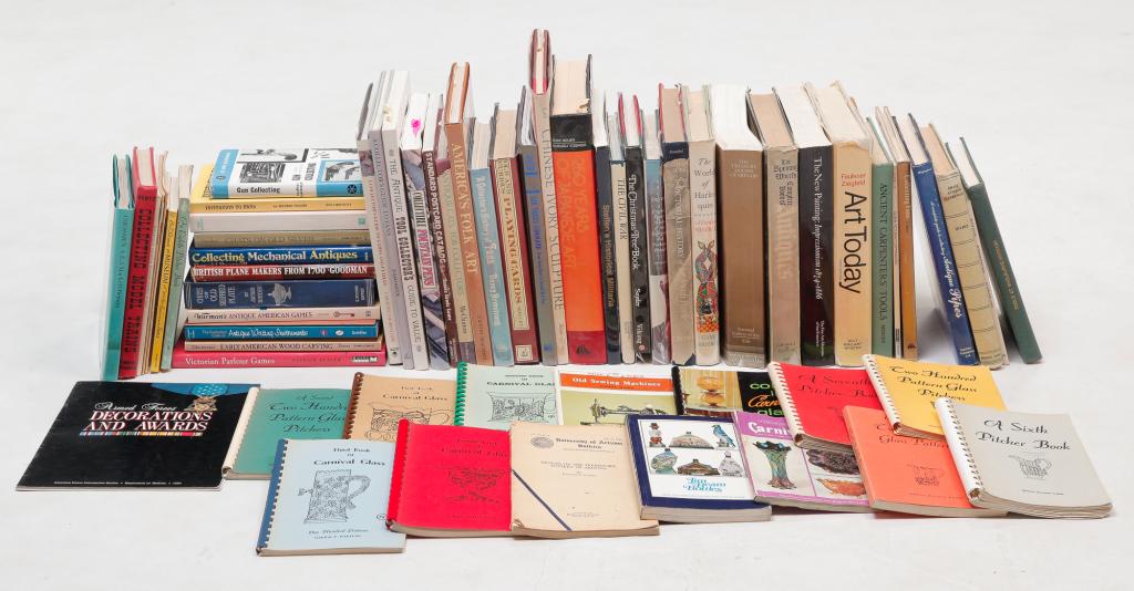 GROUP OF REFERENCE BOOKS.: Including books on Japanese art, glass, rugs, furniture and more.