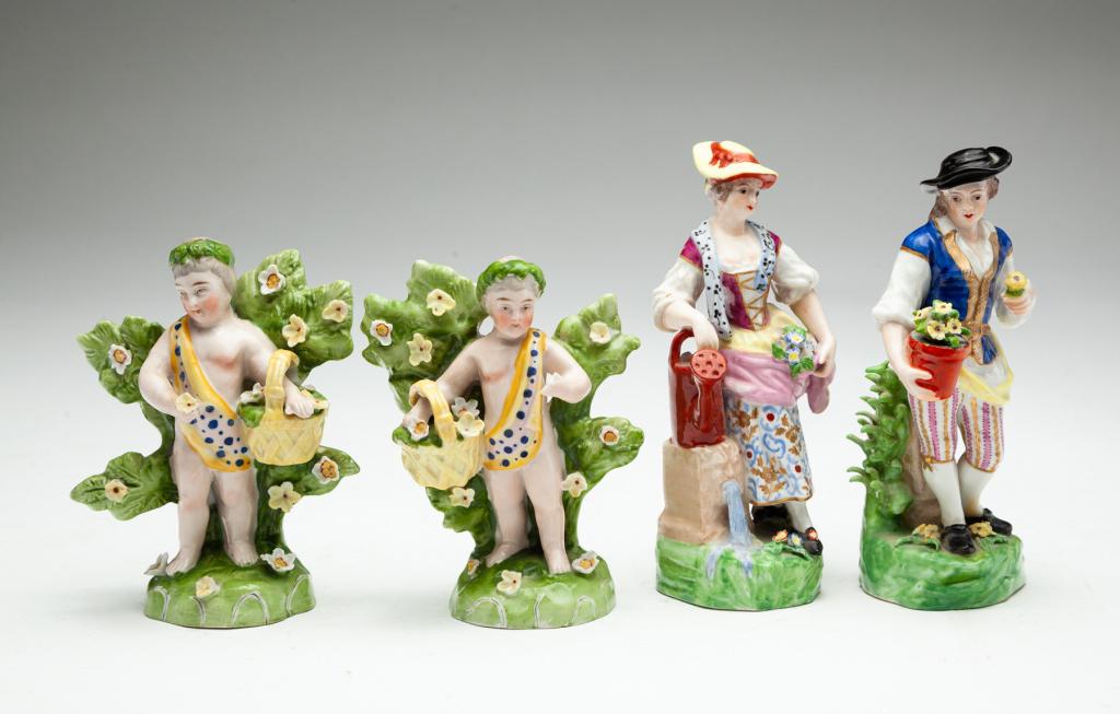 TWO PAIR OF ENGLISH FIGURINES. (1 of 8)