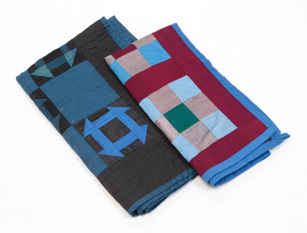 TWO AMISH PIECED QUILTS. (1 of 5)