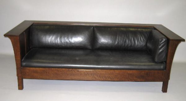CONTEMPORARY "STICKLEY" PRAIRIE SETTLE. Oak in a