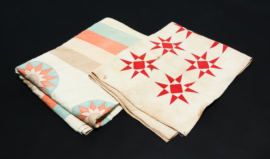 TWO AMERICAN QUILTS. (1 of 6)