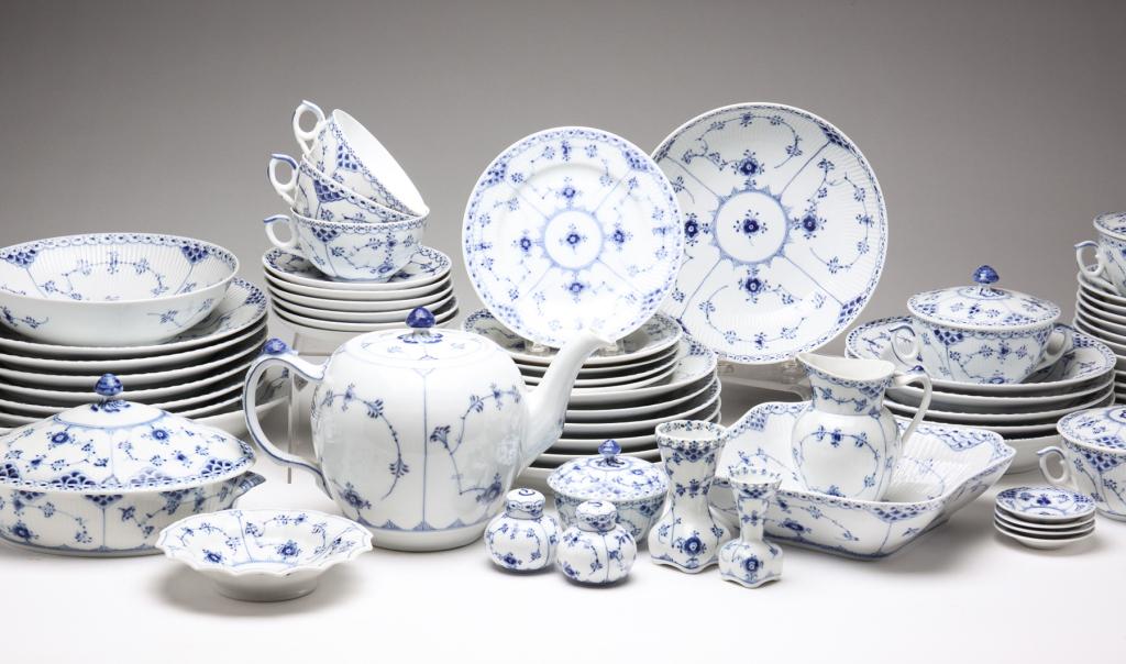 ROYAL COPENHAGEN "BLUE FLUTED" CHINA. (1 of 5)