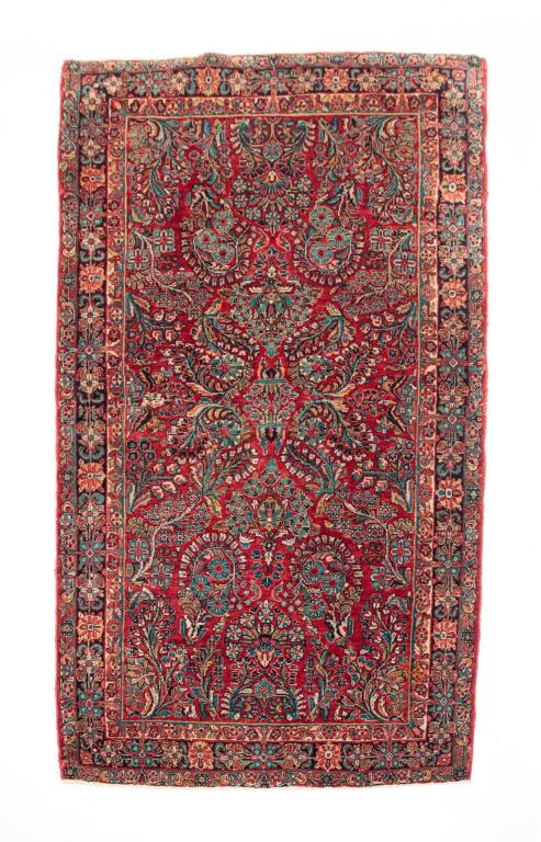 SAROUK AREA RUG. (1 of 4)