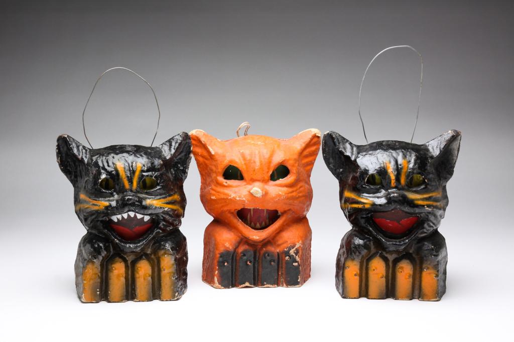 THREE PAPIER MACHE HALLOWEEN CAT LANTERNS. (1 of 5)