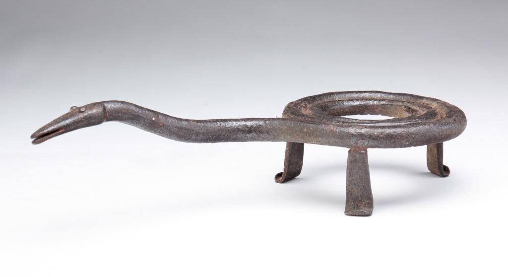 AMERICAN WROUGHT IRON SNAKE TRIVET. (1 of 3)