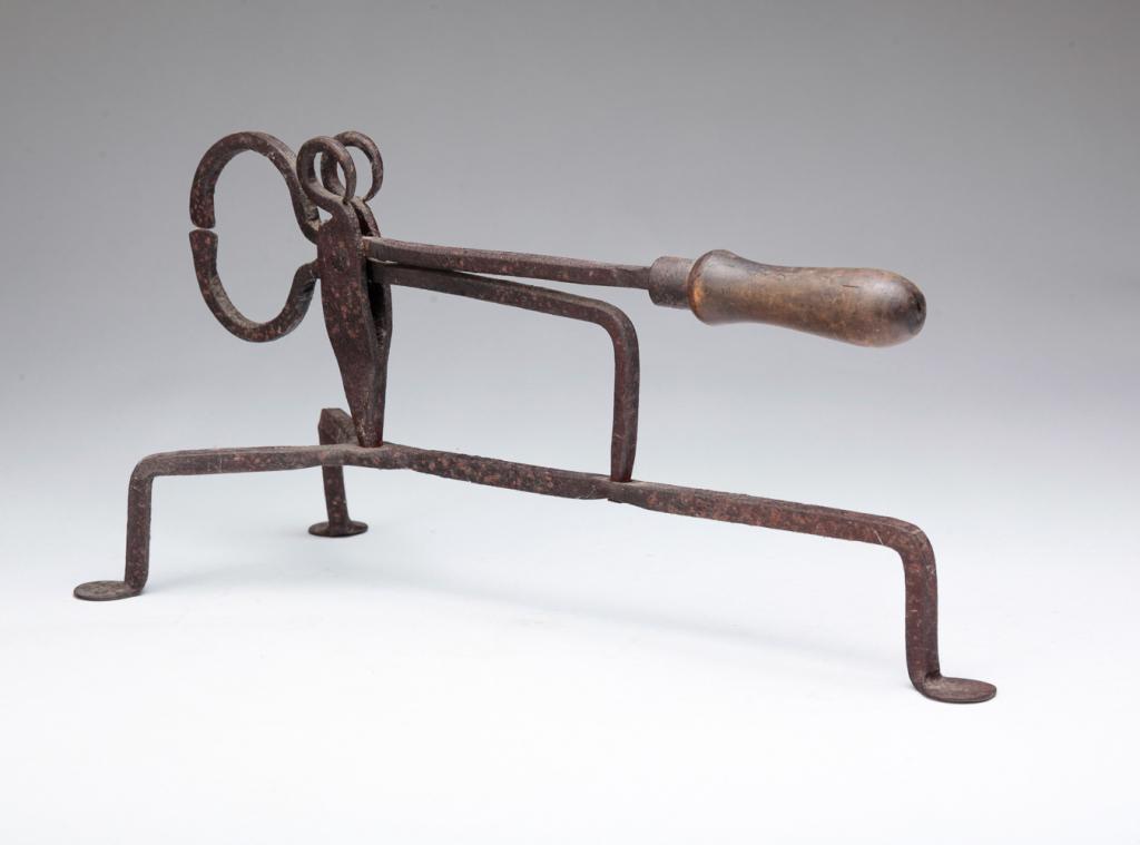 AMERICAN WROUGHT IRON SUGAR NIPPERS. (1 of 3)