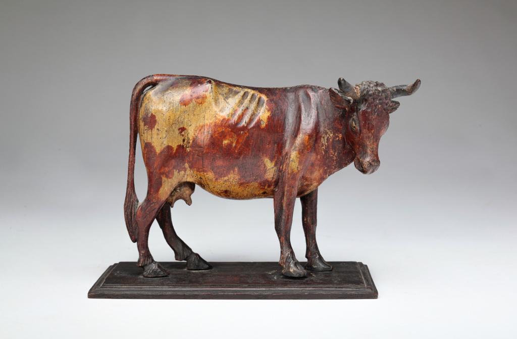 AMERICAN FOLK ART COW. (1 of 4)