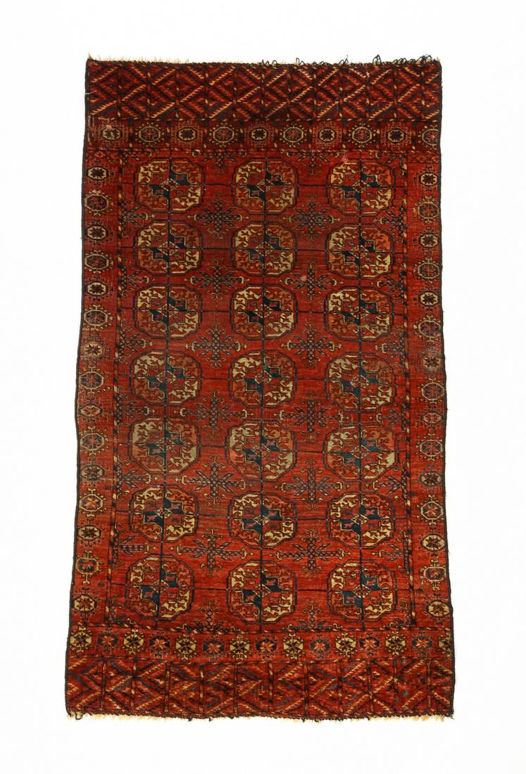 TURKMEN RUG. (1 of 4)