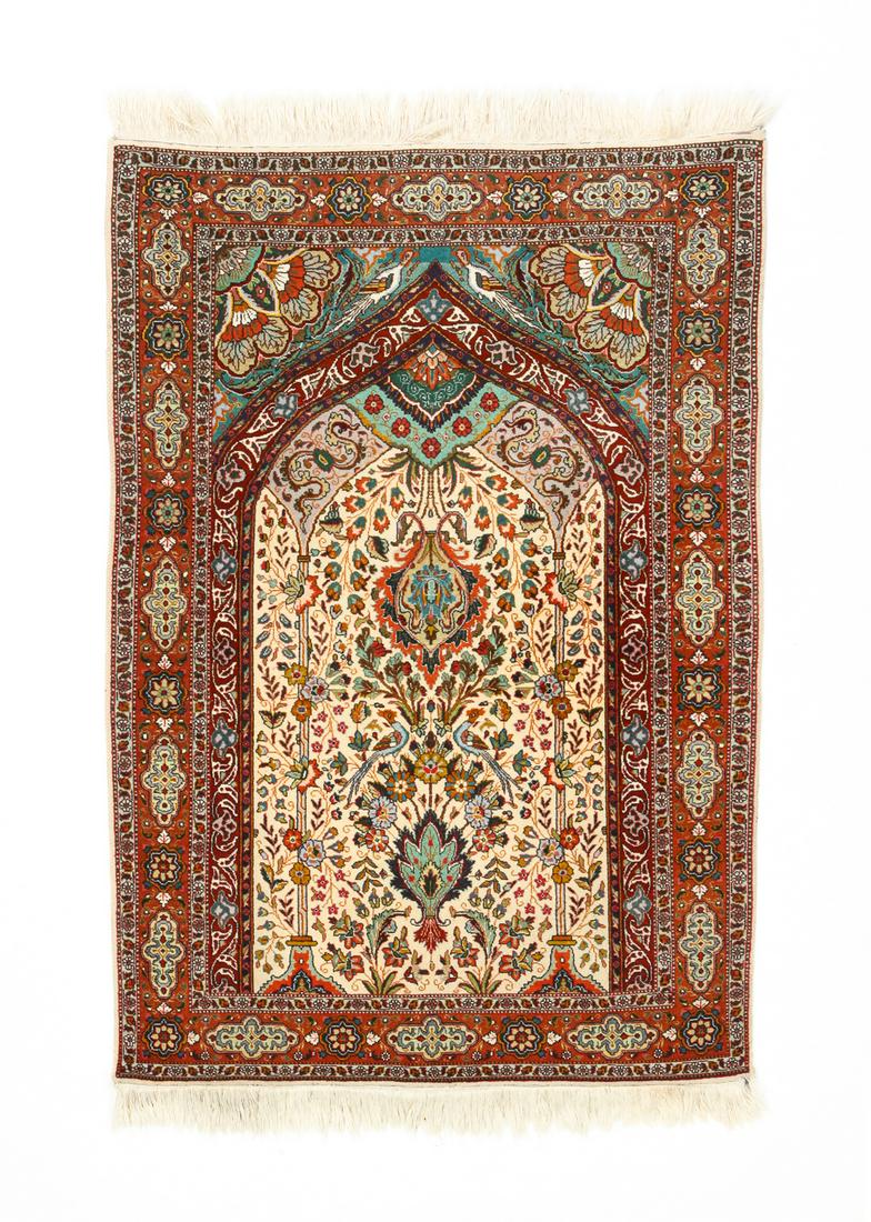PERSIAN QUM RUG. (1 of 4)