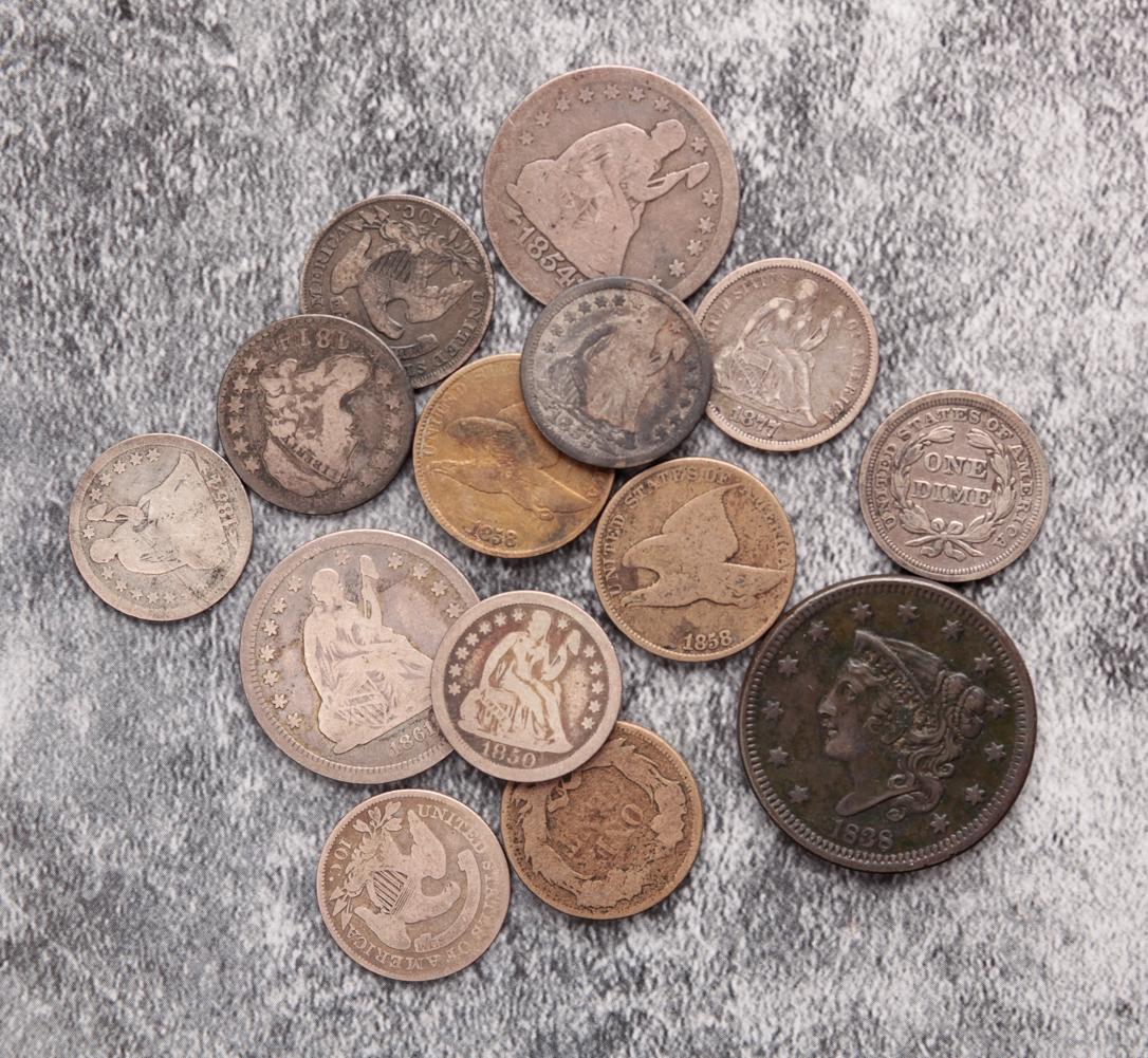 GROUP OF EARLY AMERICAN COINS. (1 of 4)