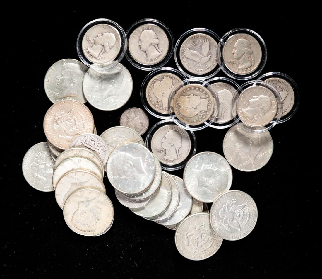GROUP OF AMERICAN SILVER COINS. (1 of 3)