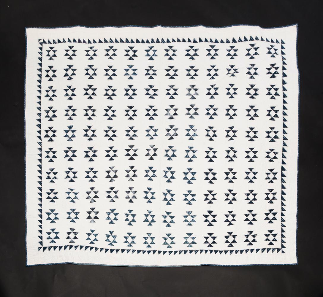 AMERICAN PIECE WORK QUILT. (1 of 4)