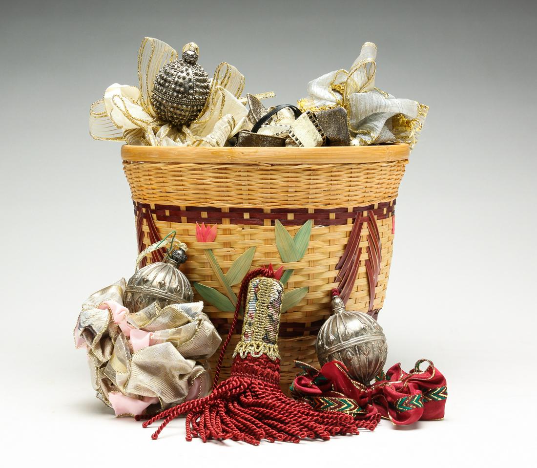 GROUP OF MIDDLE EASTERN DECORATIVE SILVER SPHERES. (1 of 5)