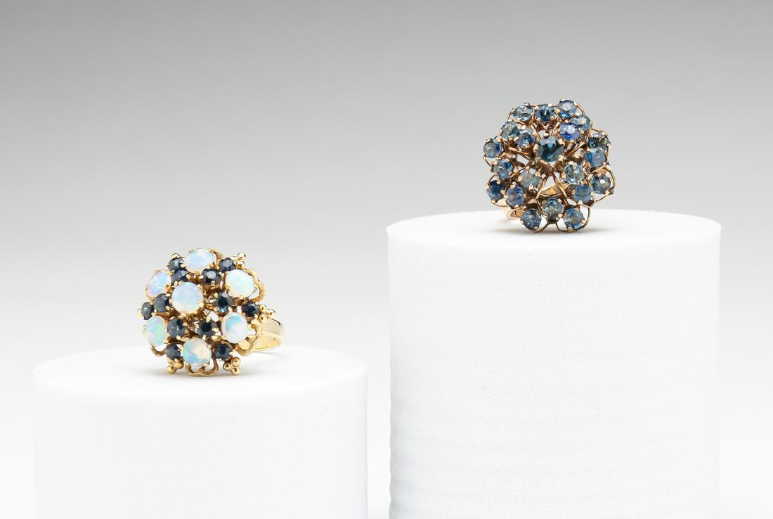 TWO VINTAGE GOLD GEM-SET CLUSTER RINGS. (1 of 5)