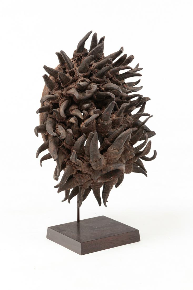 AFRICAN GUERE HORN MASK. (1 of 2)