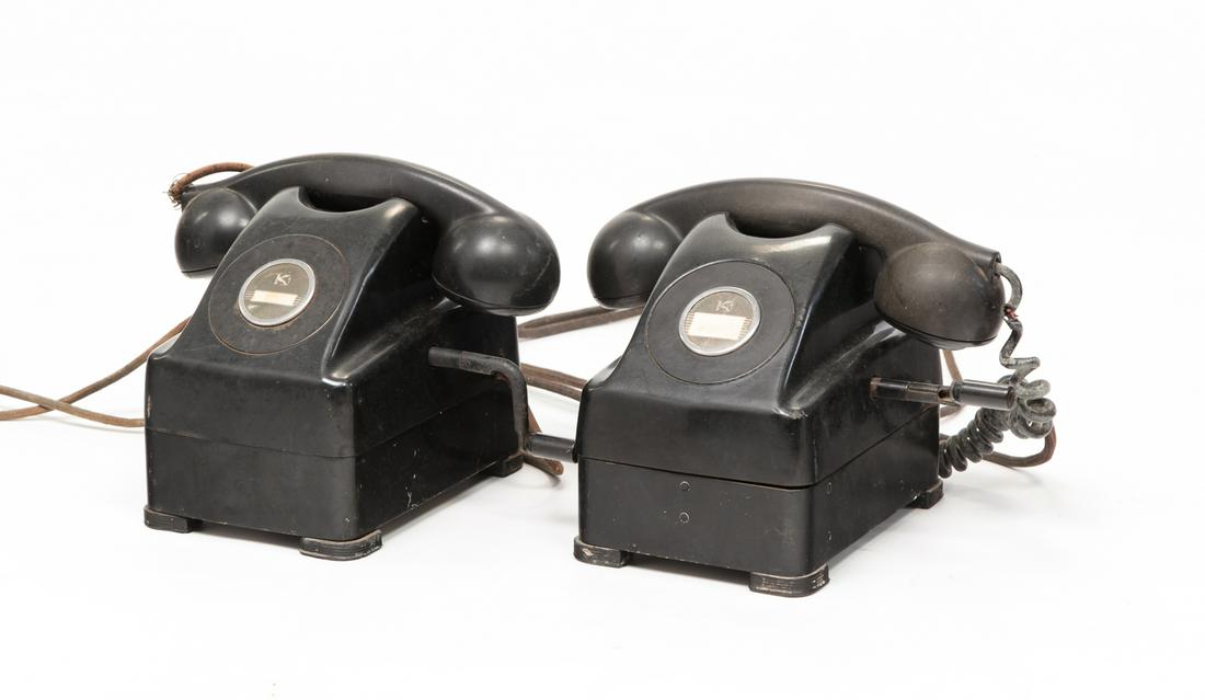 TWO AMERICAN KELLOGG PHONES. (1 of 6)