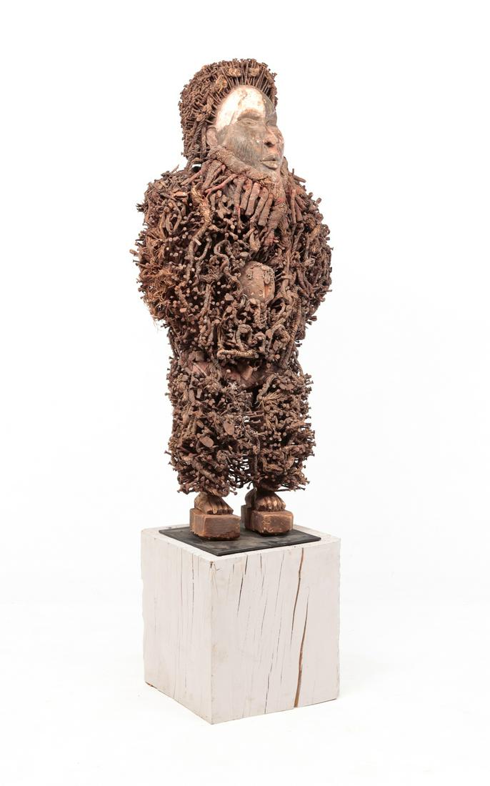 AFRICAN NAIL FETISH FIGURE. (1 of 6)