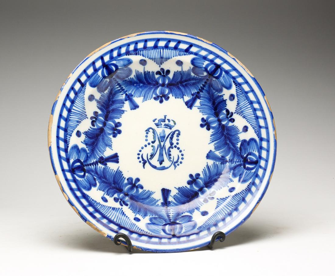 EUROPEAN FAIENCE CHARGER. (1 of 4)