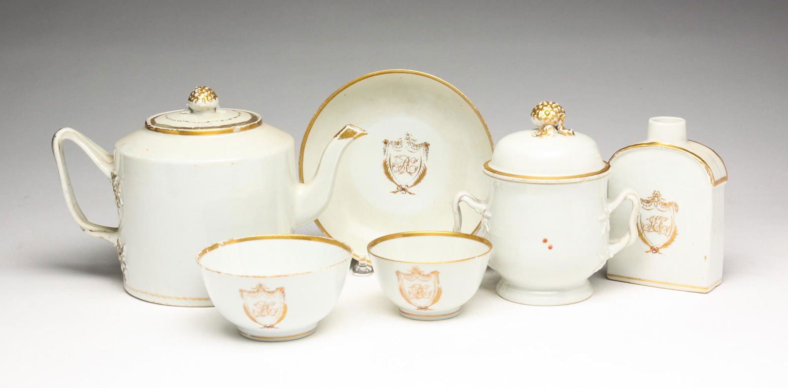 CHINESE EXPORT TEA SET. (1 of 6)