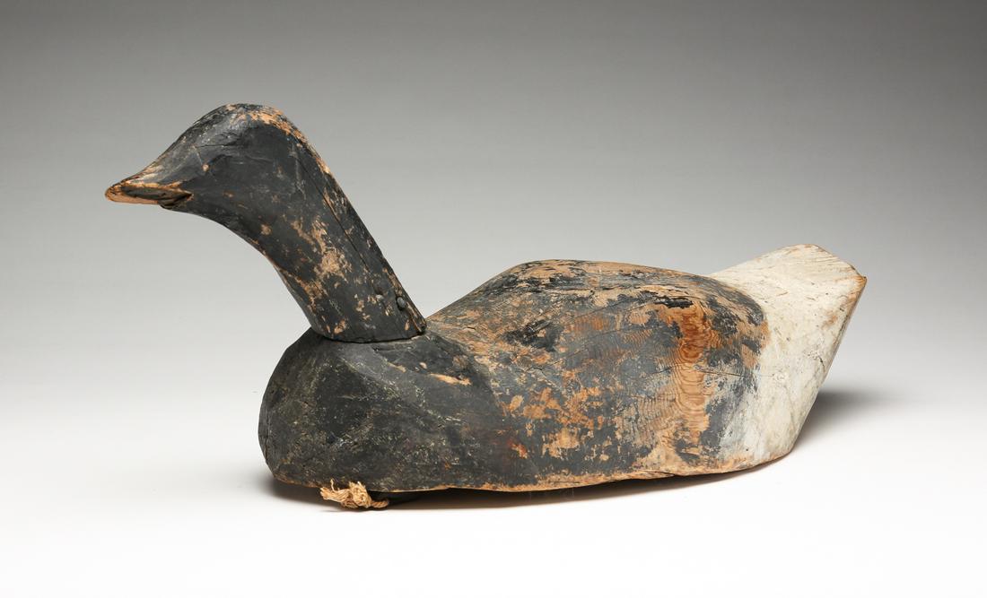 PRIMITIVE GOOSE DECOY. (1 of 4)