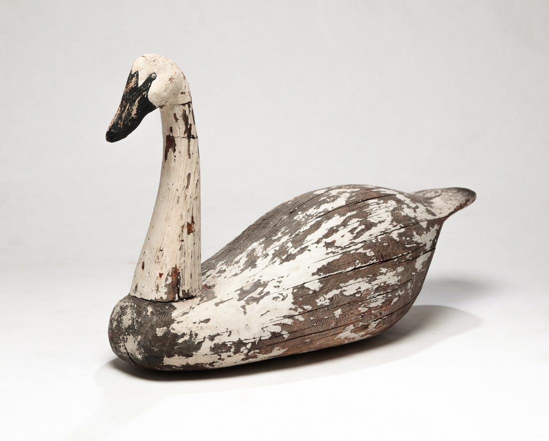 AMERICAN CARVED SWAN DECOY. (1 of 5)