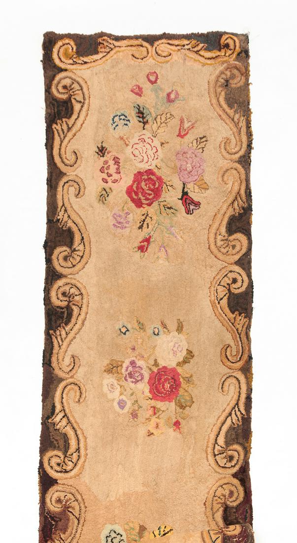 AMERICAN HOOKED RUNNER. (1 of 6)