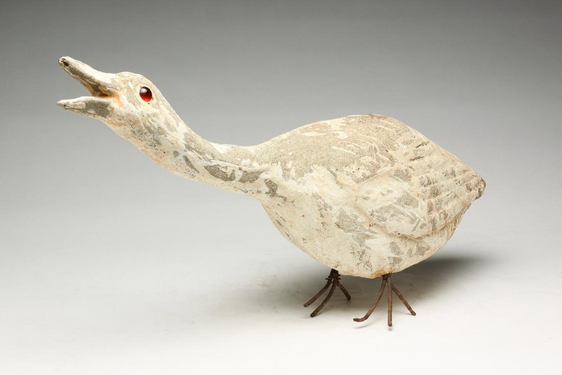 AMERICAN STONE CARVED GOOSE. (1 of 5)