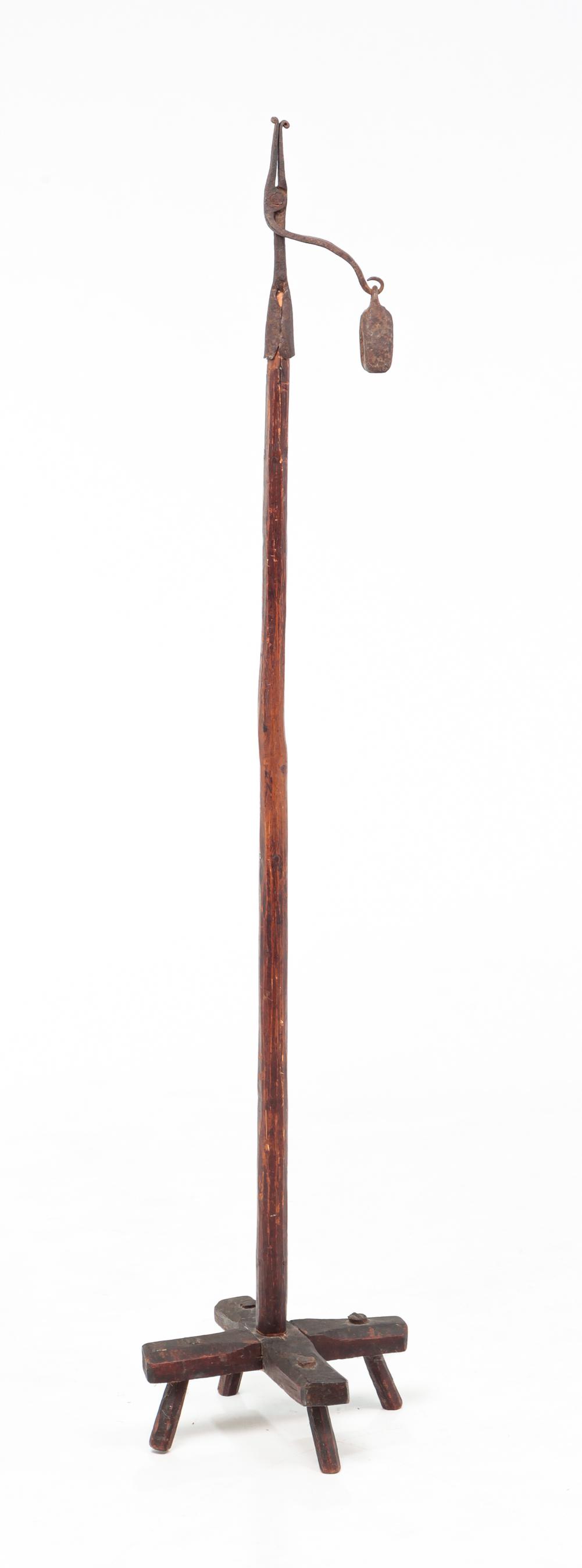 AMERICAN FLOOR STANDING RUSH LIGHT. (1 of 5)