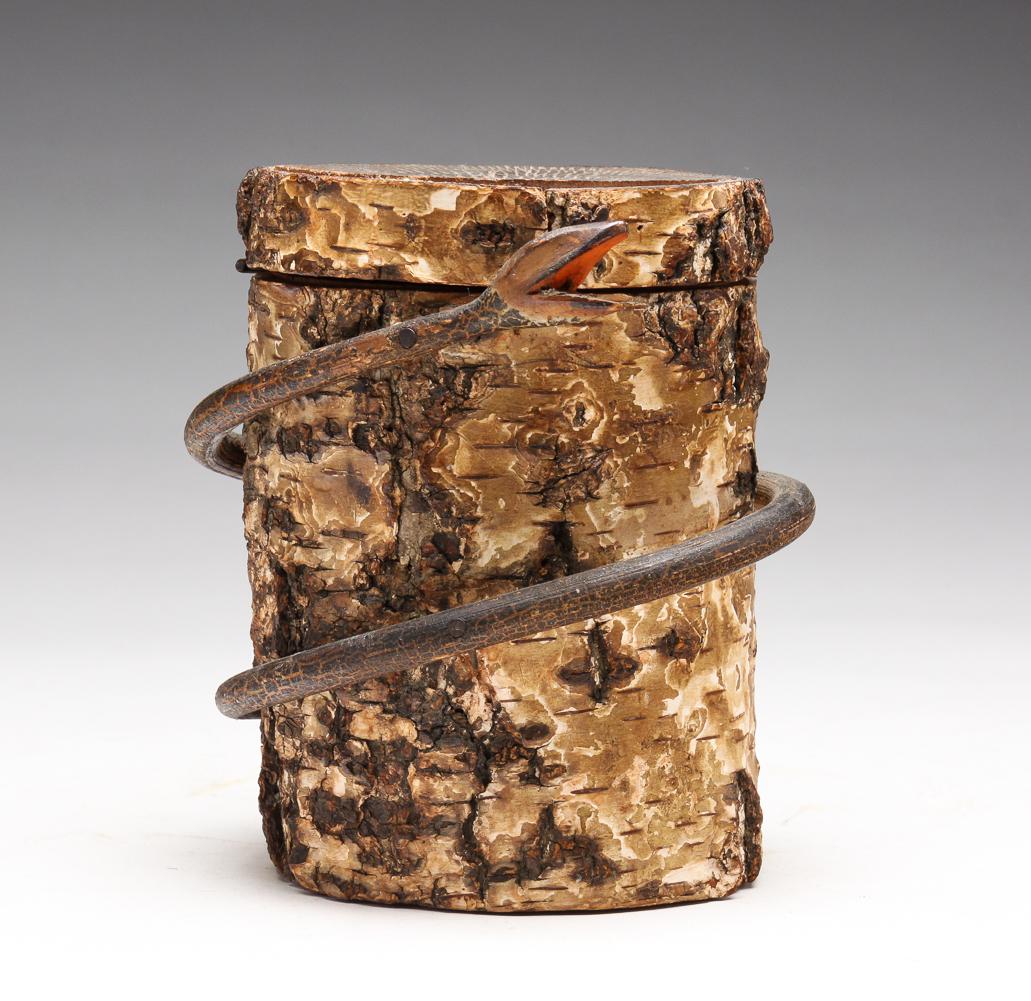 AMERICAN FOLKSY BOX WITH SNAKE. (1 of 7)