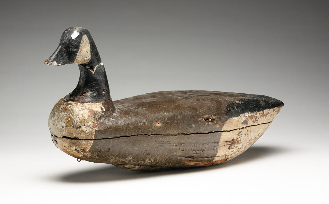 AMERICAN CANADA GOOSE DECOY. (1 of 6)